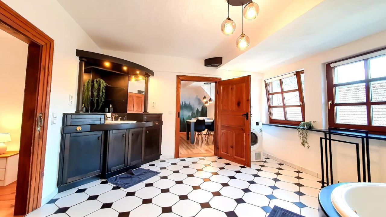 Romantic-Apartment - Altbauflair Mit Dachterrasse & Waldblick, Maisonette, 80M2 Annweiler am Trifels Extérieur photo