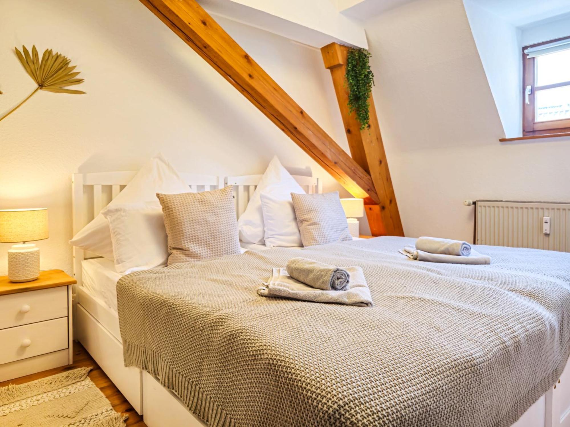 Romantic-Apartment - Altbauflair Mit Dachterrasse & Waldblick, Maisonette, 80M2 Annweiler am Trifels Extérieur photo